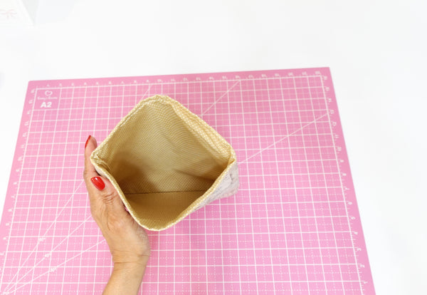 Book sleeve - Tan print